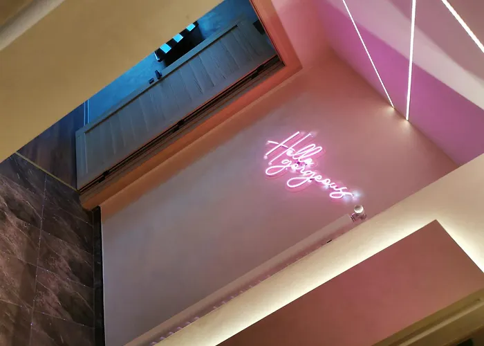 Princ Lux Jaccuzi And Sauna With Free Parking